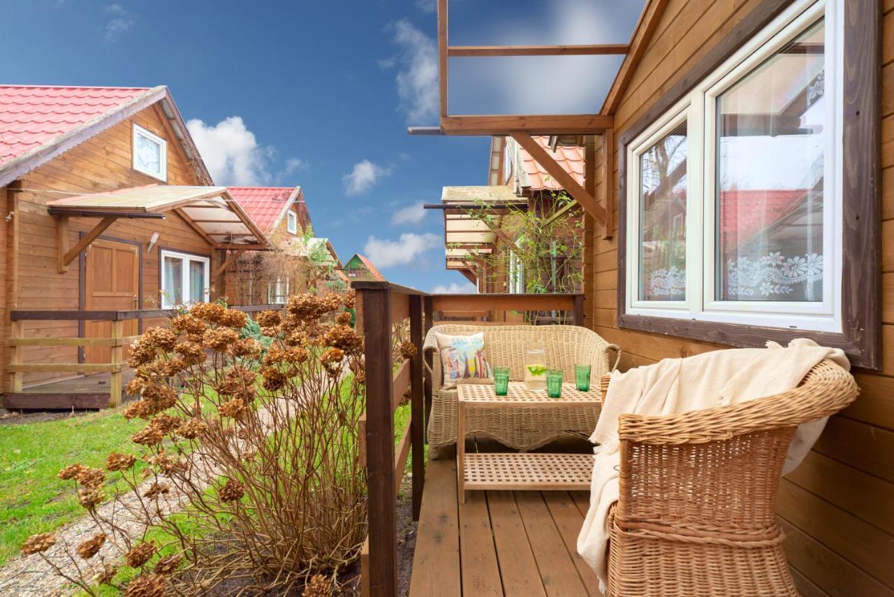 Pod Cyprysami - Surf & Family Resort ยาสตาร์เนีย ภายนอก รูปภาพ
