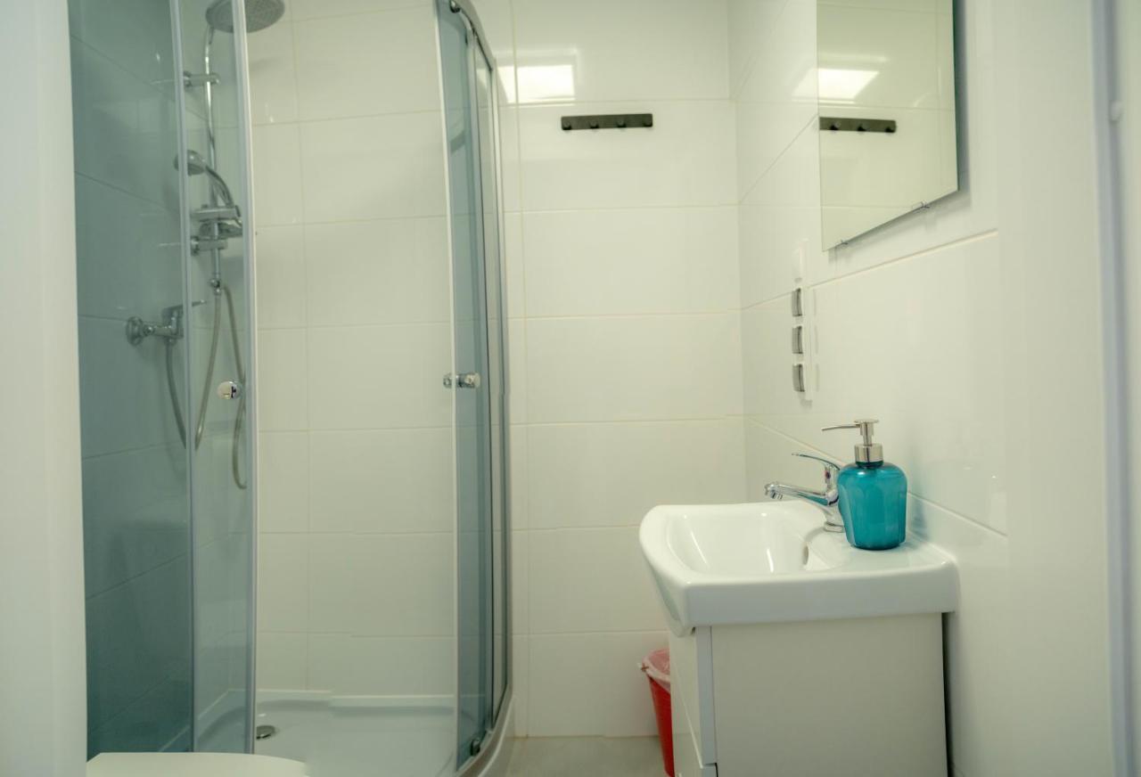 Pod Cyprysami - Surf & Family Resort ยาสตาร์เนีย ภายนอก รูปภาพ