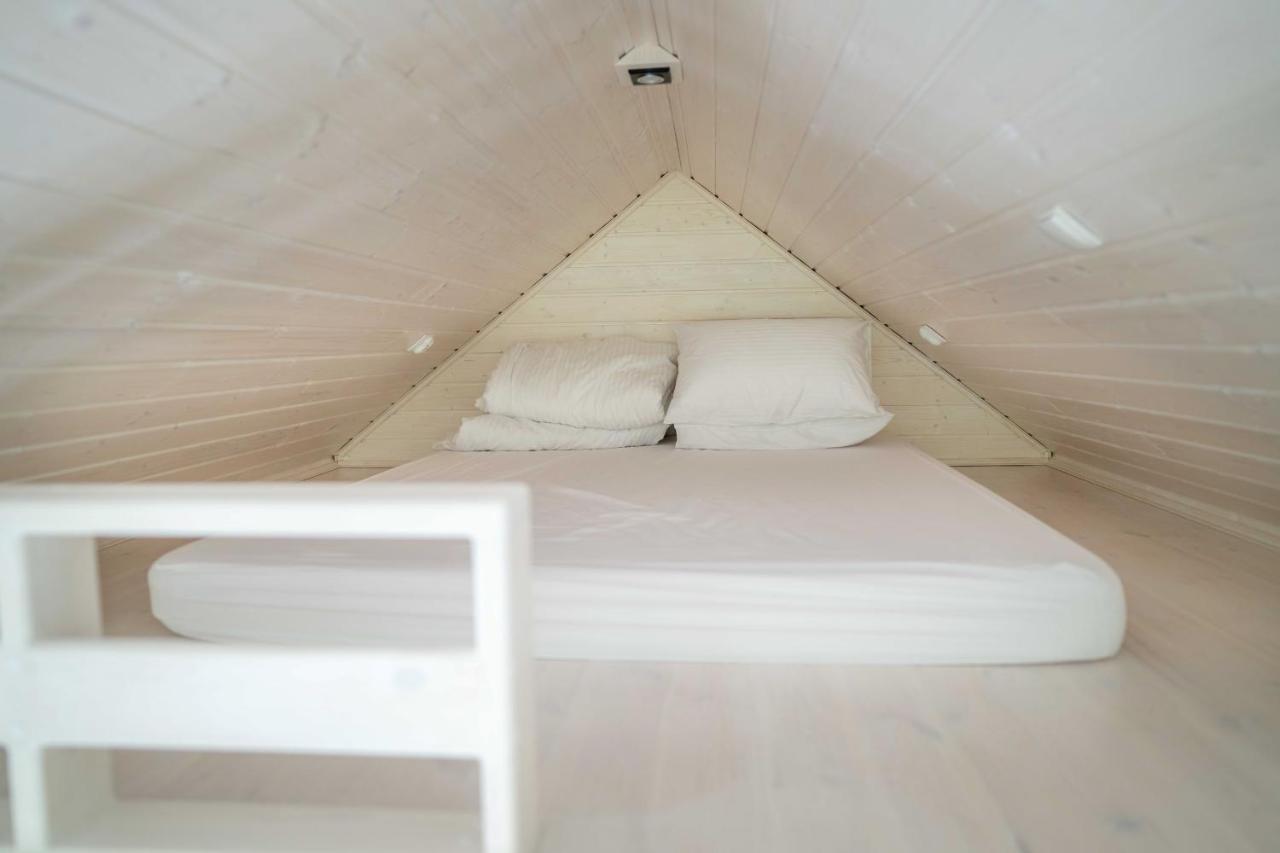 Pod Cyprysami - Surf & Family Resort ยาสตาร์เนีย ภายนอก รูปภาพ