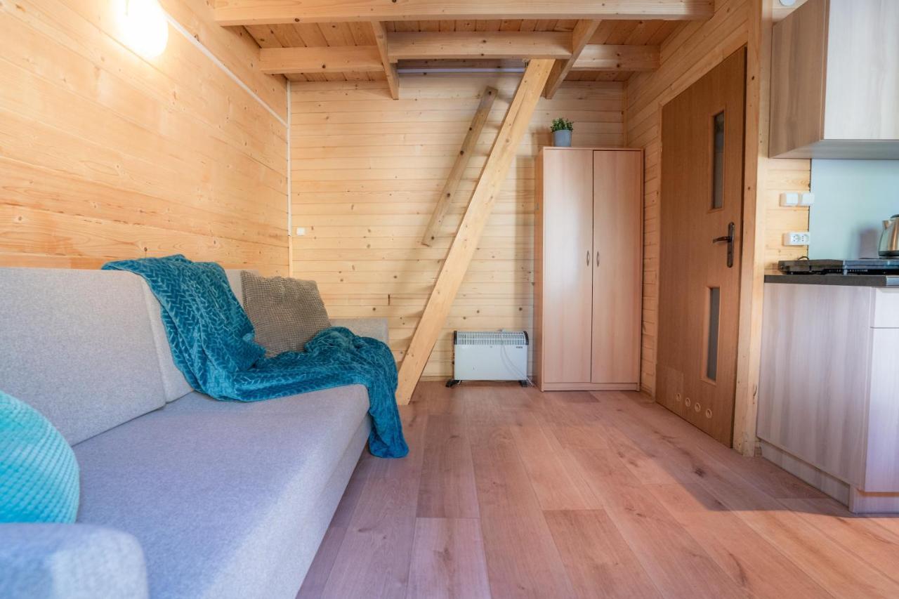 Pod Cyprysami - Surf & Family Resort ยาสตาร์เนีย ภายนอก รูปภาพ