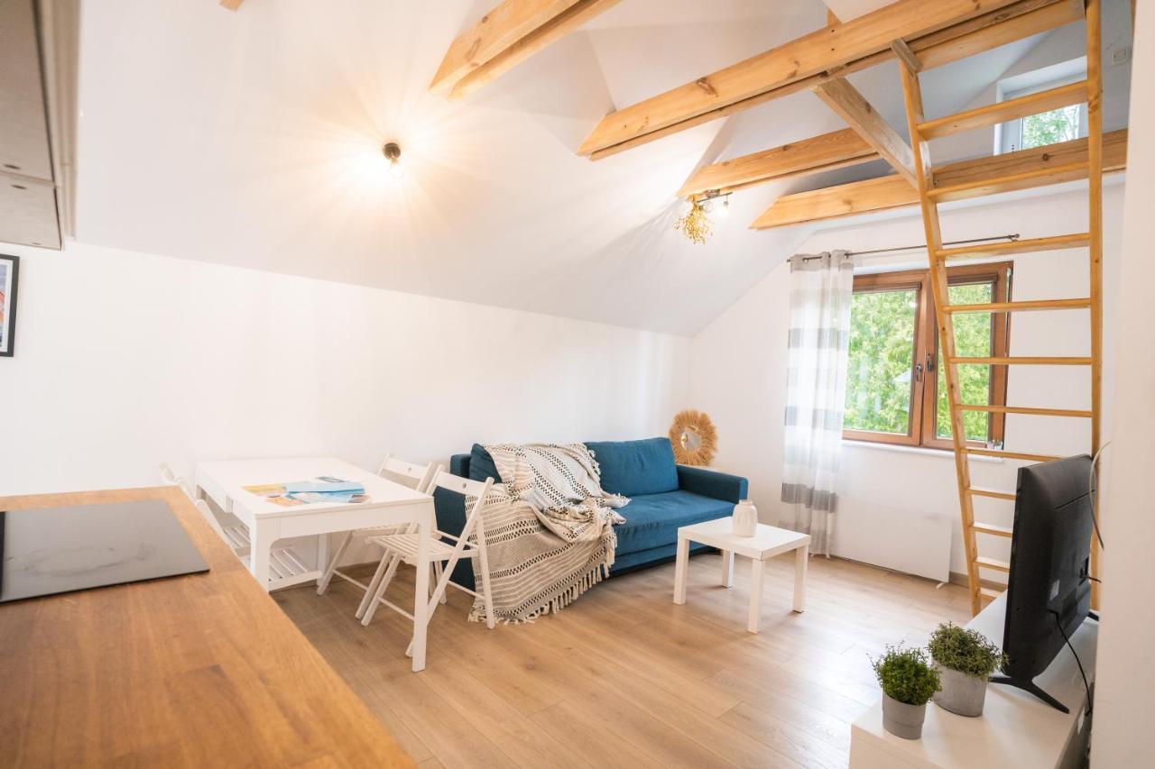 Pod Cyprysami - Surf & Family Resort ยาสตาร์เนีย ภายนอก รูปภาพ